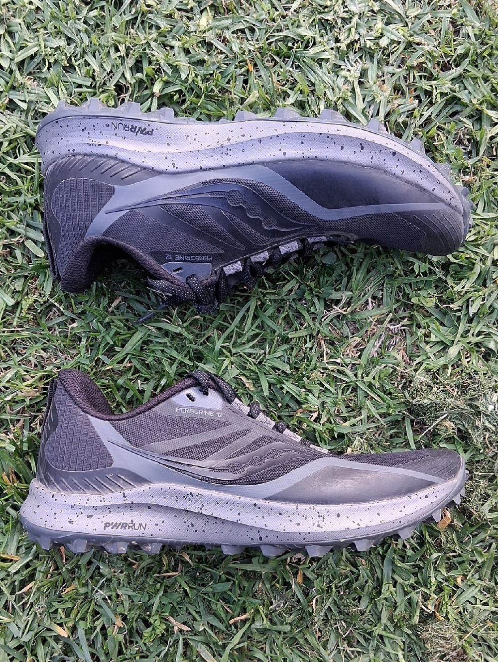 Men's Black Running Shoes - Picture 4 of 14